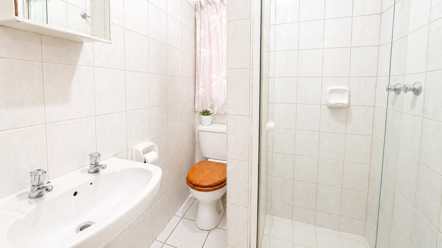 2 Bedroom Property for Sale in Safari Gardens North West